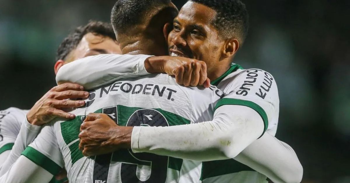Mozart mantém esperança em atacante contestado pela torcida do Coritiba