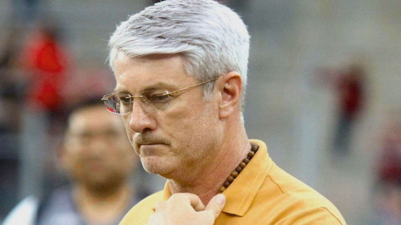Odair demitido? O que o Athletico planeja para a sequência da Série B