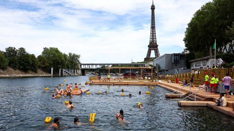 Paris: abertura do Sena para banho atrai turistas – 20/08/2025 – Turismo