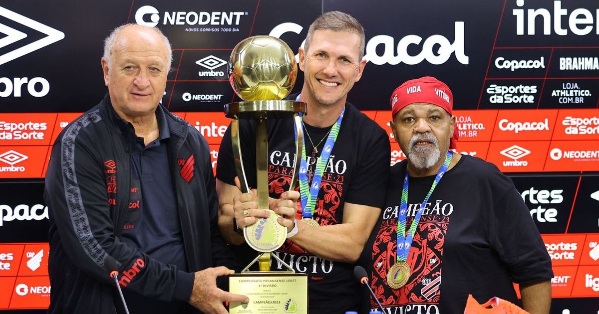 Paulo Turra, ex-Athletico e Santos, é o novo técnico do Vila Nova