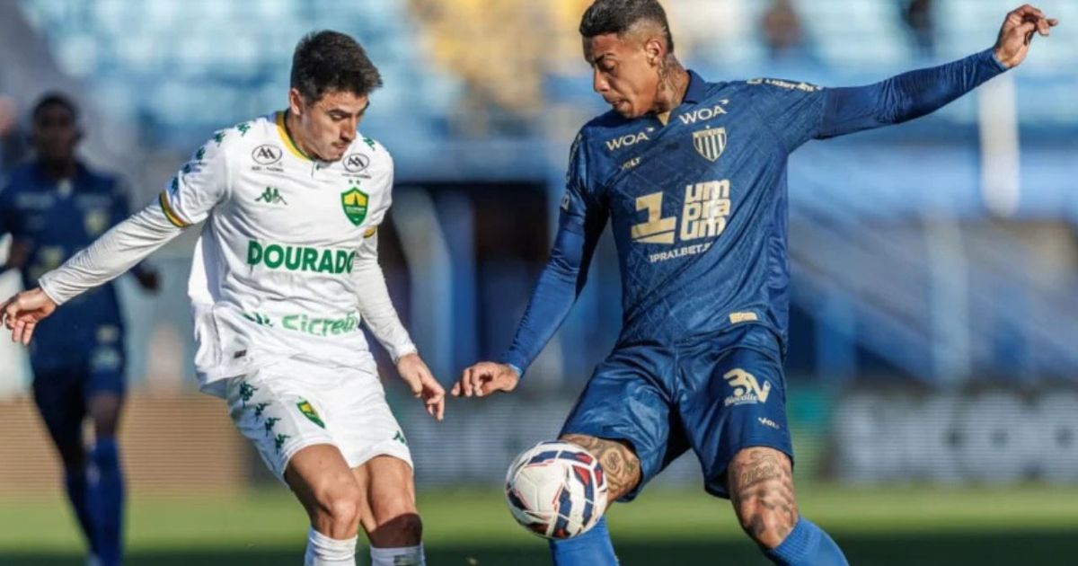 Técnico ex-Coritiba é demitido de rival da Série B após derrota