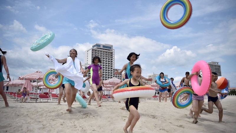 Turismo na Coreia do Norte tem resort e Starbuks falso – 26/08/2025 – Turismo