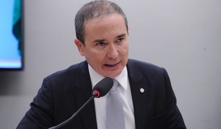Comissão aprova mudanças no Fies para beneficiar estudantes de baixa renda – Notícias