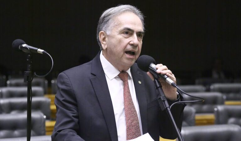 Comissão debate instalação de portos secos no Brasil – Notícias