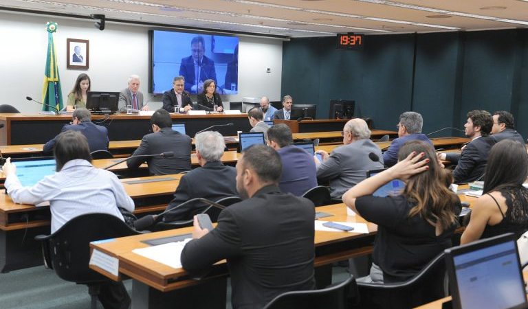 Receita federal rastreia dinheiro de postos de combustíveis envolvidos com o crime organizado – Notícias