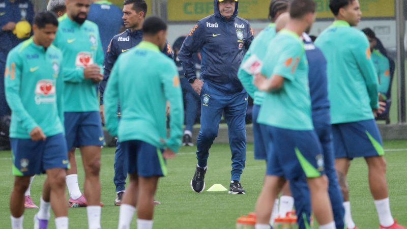 Eliminatórias: Brasil inicia preparação para jogo contra o Chile