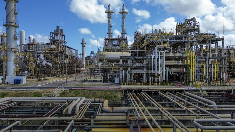 Faturamento da indústria subiu 5% em 2025, mostra CNI