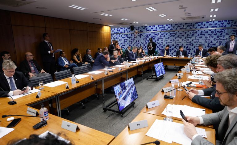 Motta marca votação do projeto do Imposto de Renda; relator diz que clima é de contribuição – Notícias
