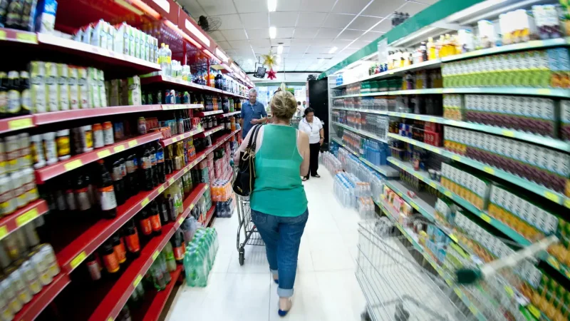 SP: cesta básica tem queda puxada por melhora no valor de proteínas