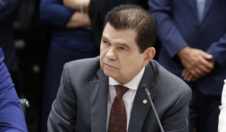 Comissão de Finanças aprova relatório que prevê redução gradual de benefícios tributários – Notícias
