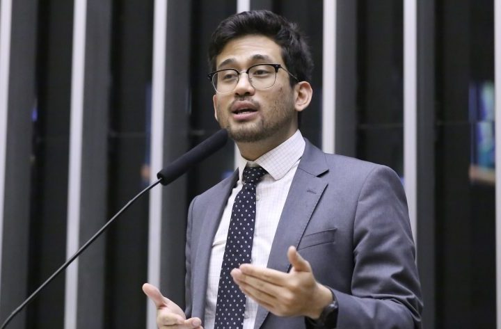 Comissão debate projeto que isenta compras internacionais de até 50 dólares de Imposto de Importação – Notícias