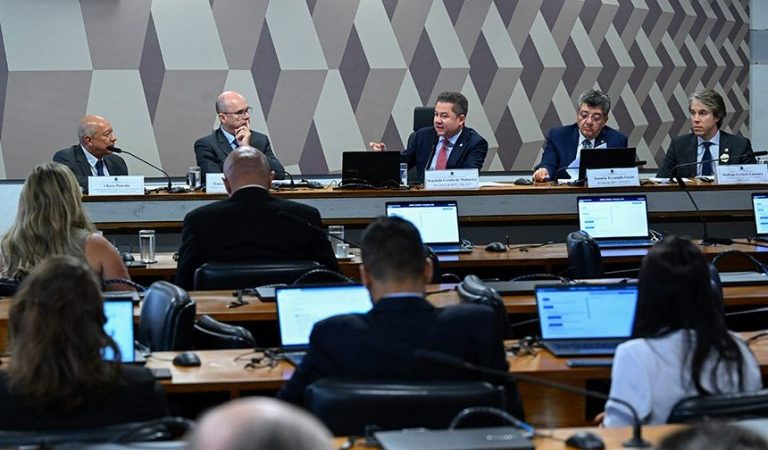 Debatedores ressaltam que Plano Brasil Soberano ajuda o país a abrir novos mercados – Notícias