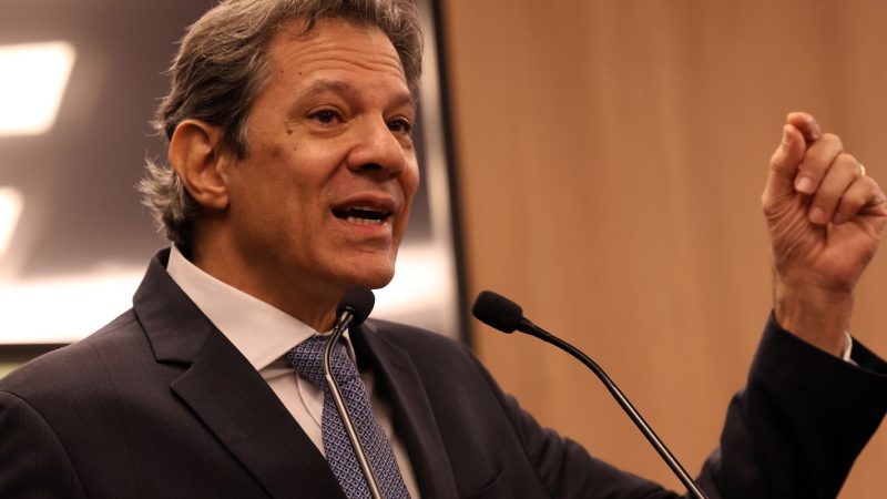 Em carta ao FMI, Haddad pede taxação de super-ricos e transição verde
