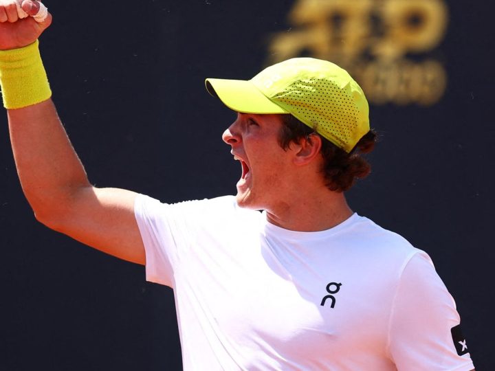 João Fonseca vence estreia contra atual campeão do ATP 500 da Basileia