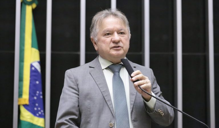 Merlong Solano diz que reforma do Imposto de Renda alia justiça social com tributária – Notícias