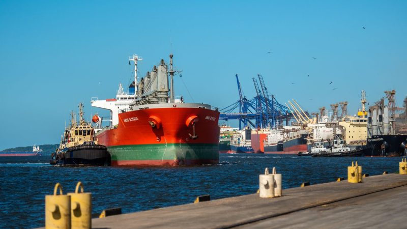 Modelo do Porto de Paranaguá deve inspirar mais leilões, diz ministro