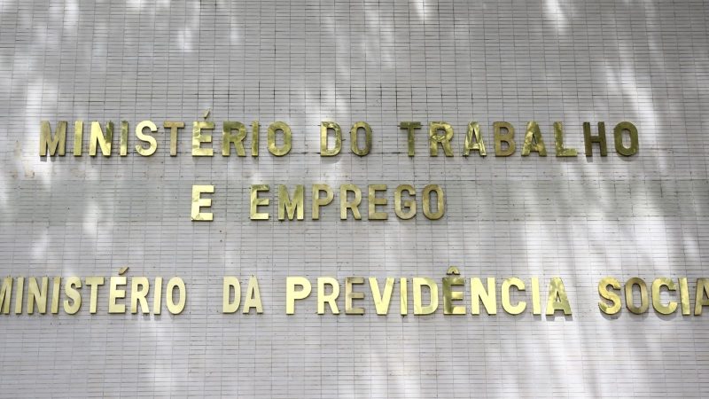 Prazo para divulgar relatório de transparência salarial acaba hoje