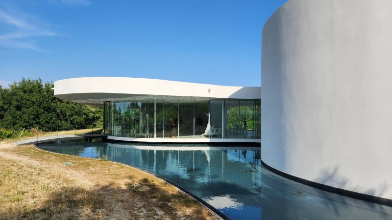 Provença tem um dos últimos projetos de Oscar Niemeyer – 06/10/2025 – Turismo