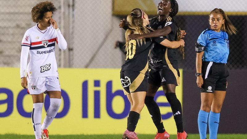 São Paulo é derrotado e se complica na Libertadores Feminina