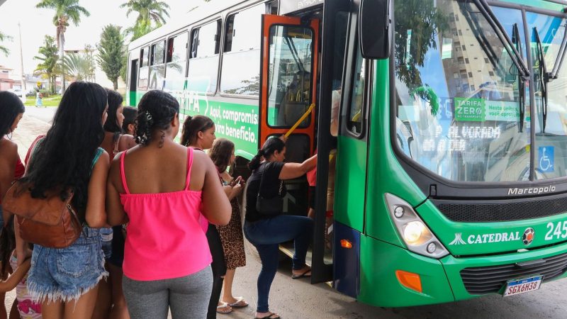 Setor de serviços cresce 0,1% em agosto e amplia recorde