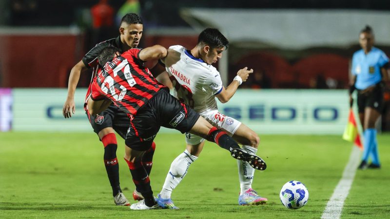 Vitória derrota Bahia e ganha fôlego na luta contra o rebaixamento